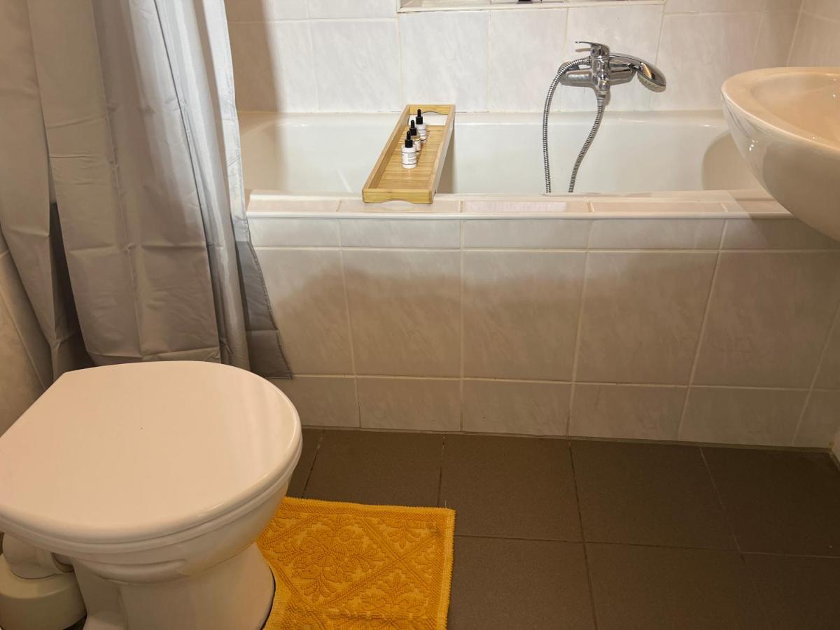 Casa Estrella Apartment Duisburg Bagian luar foto