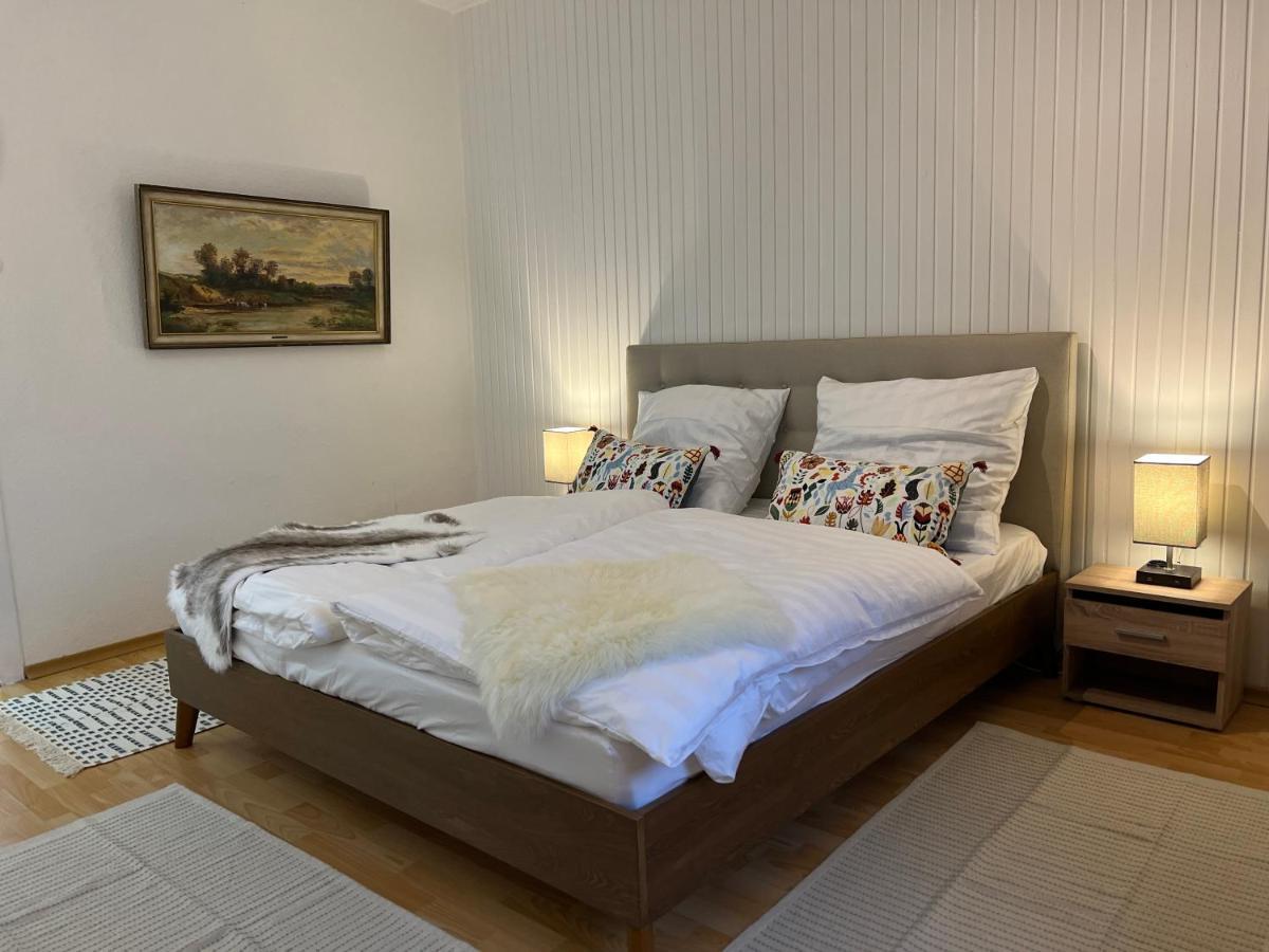 Casa Estrella Apartment Duisburg Bagian luar foto